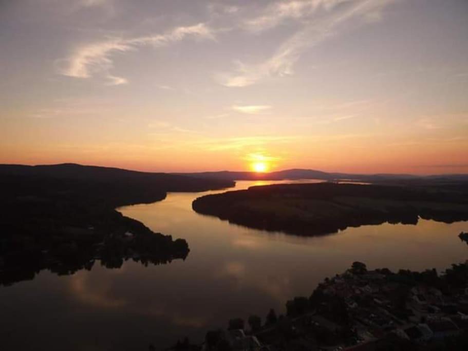 Apartman S Terasou A Vyhledem Na Jezero Lipno Kovářov Kültér fotó