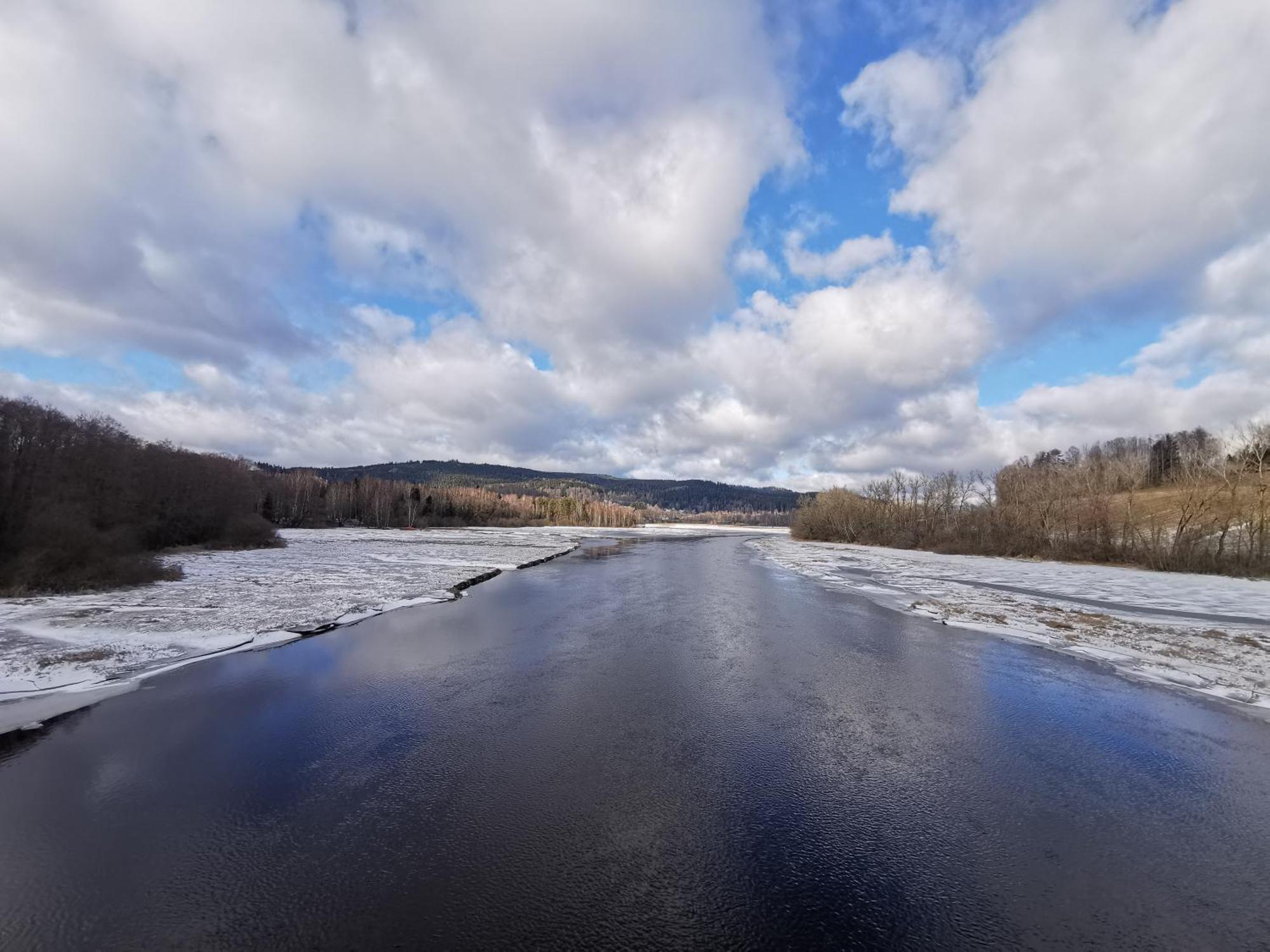 Apartman S Terasou A Vyhledem Na Jezero Lipno Kovářov Kültér fotó