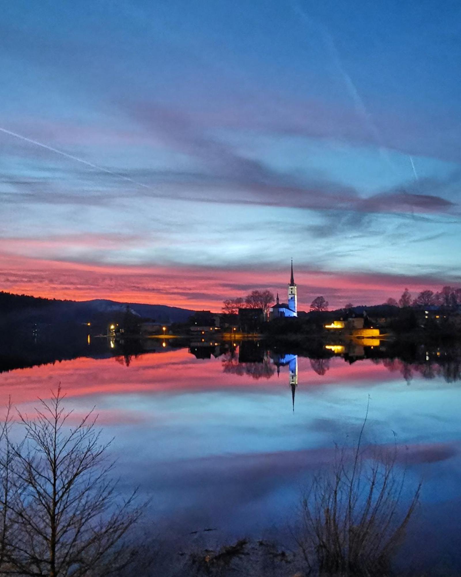 Apartman S Terasou A Vyhledem Na Jezero Lipno Kovářov Kültér fotó